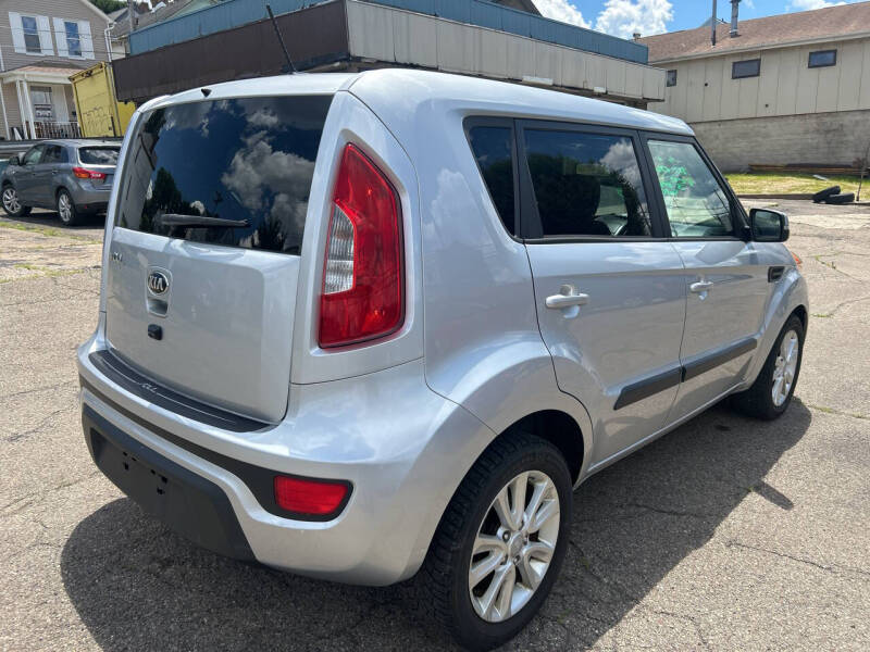 2013 Kia Soul +