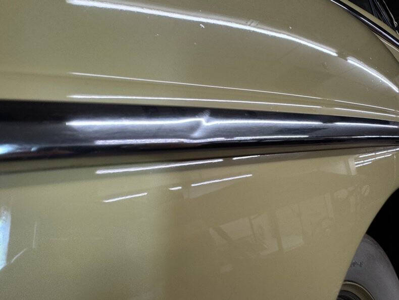 1947 Ford Super Deluxe