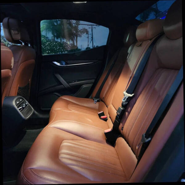 2017 Maserati Ghibli