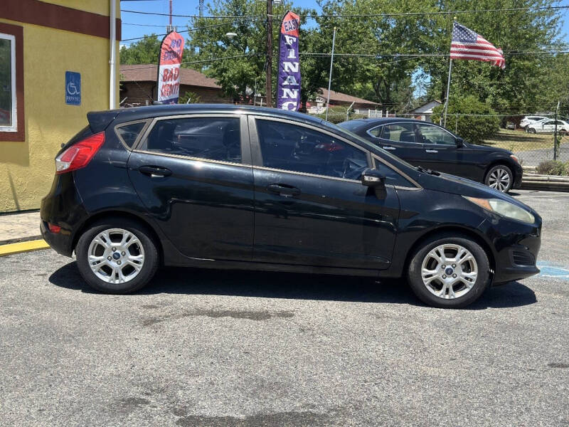 2016 Ford Fiesta SE