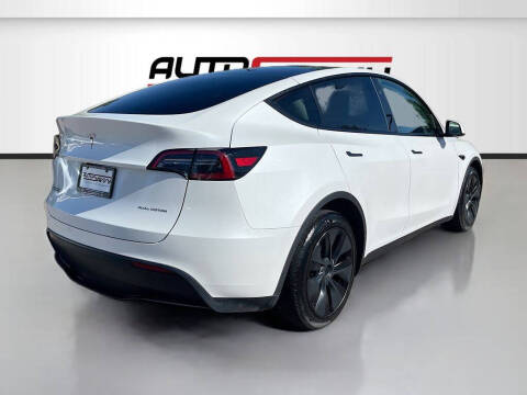 2025 Tesla Model Y Long Range