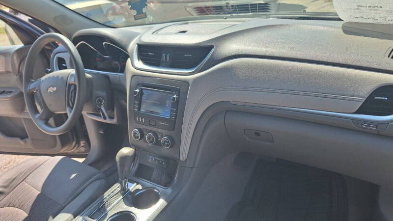 2017 Chevrolet Traverse LS