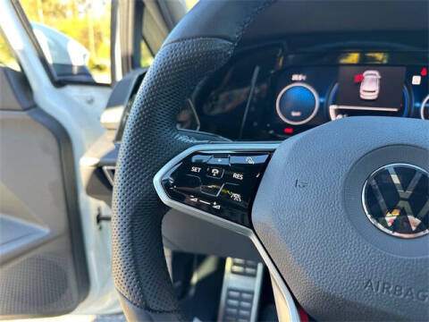2023 Volkswagen Golf GTI SE