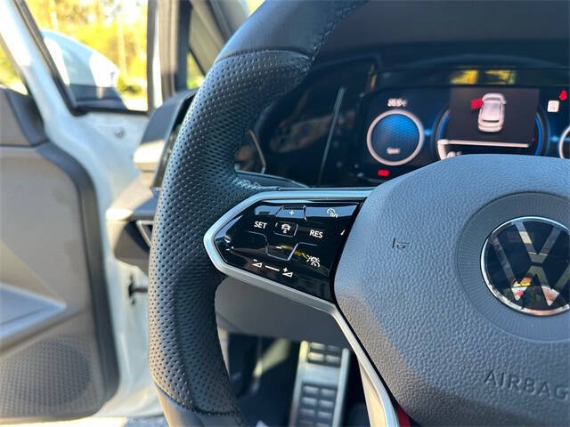 2023 Volkswagen Golf GTI SE