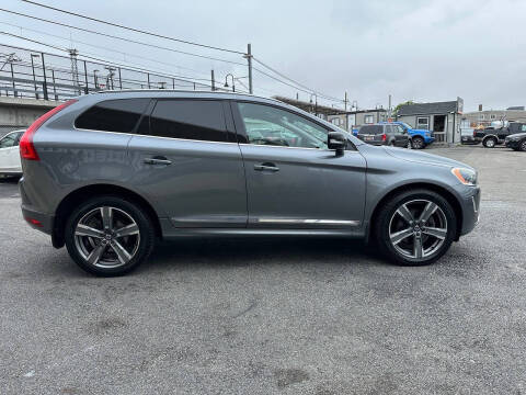 2017 Volvo XC60 T6 Dynamic