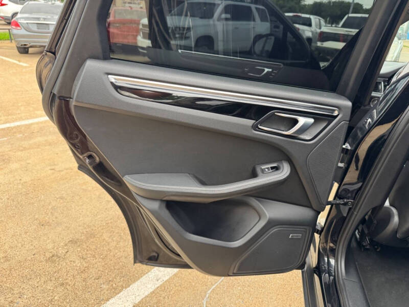 2018 Porsche Macan