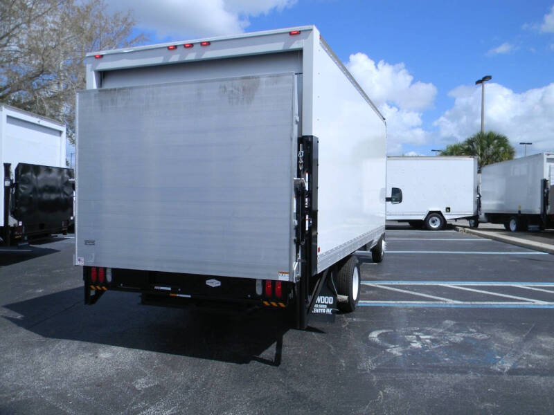 2016 Ford E-350