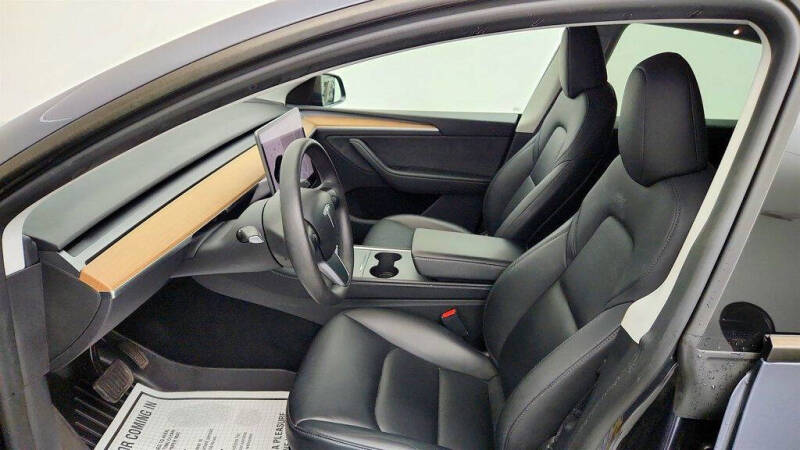 2024 Tesla Model Y Long Range