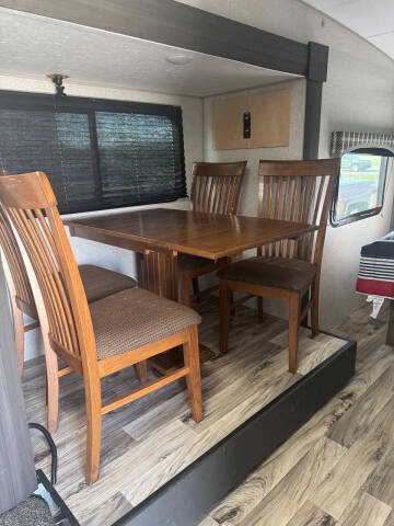 2022 Venture RV Sonic