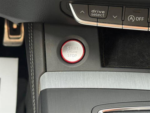 2019 Audi SQ5 3.0T quattro Premium Plus