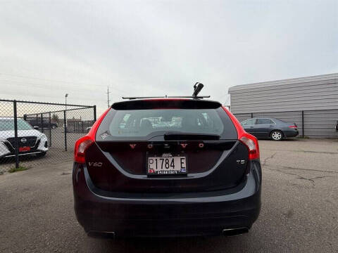 2015 Volvo V60 T5 Drive-E Premier Plus