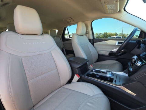 2023 Ford Explorer Platinum