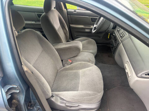 2006 Ford Taurus SE