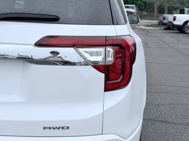 2023 GMC Acadia Denali