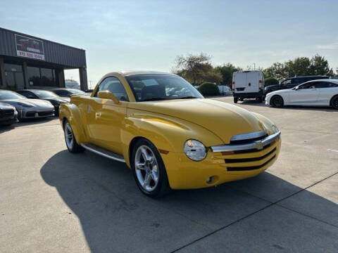 2004 Chevrolet SSR for sale at KIAN MOTORS INC in Plano TX