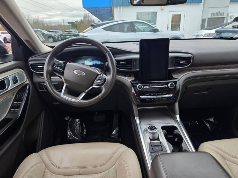 2022 Ford Explorer Platinum