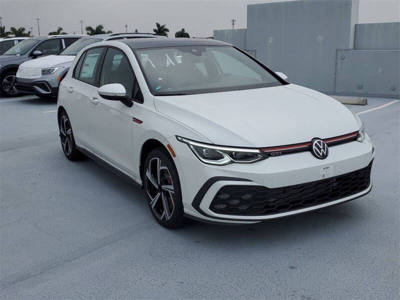 2024 Volkswagen Golf GTI SE
