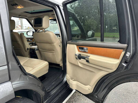2015 Land Rover LR4 HSE LUX