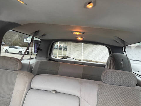 2005 Ford Excursion XLT