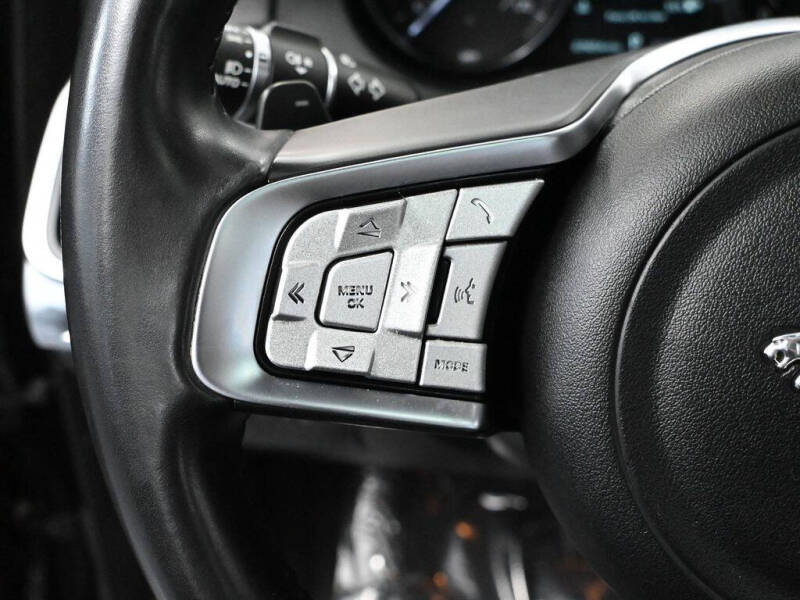 2020 Jaguar E-PACE P250 SE