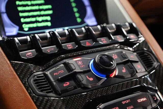 2018 Lamborghini Aventador LP 740-4 S