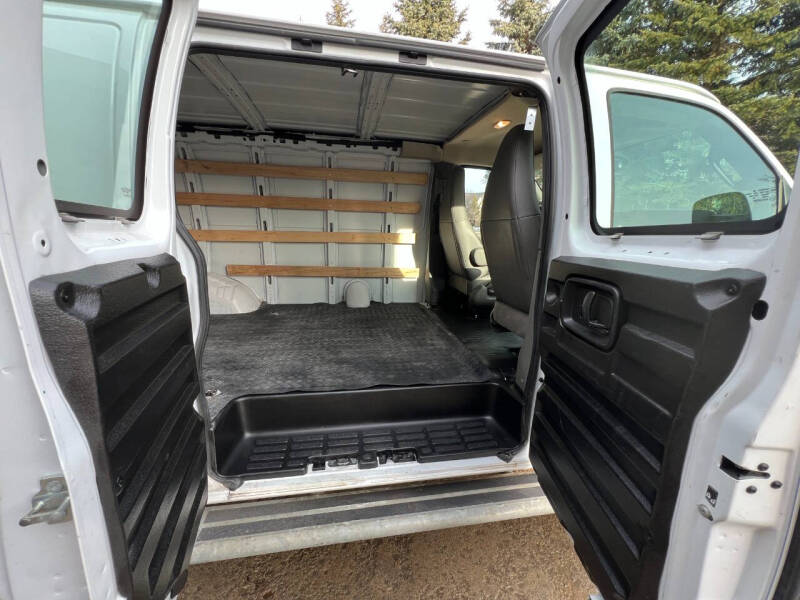 2024 GMC Savana 2500