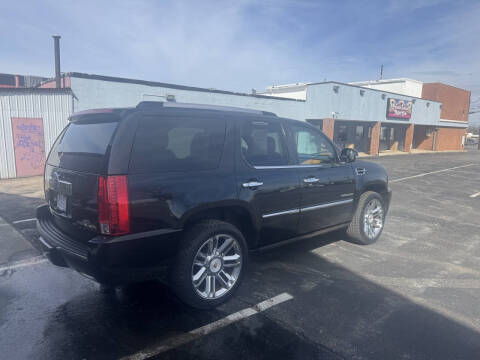 2013 Cadillac Escalade Platinum Edition