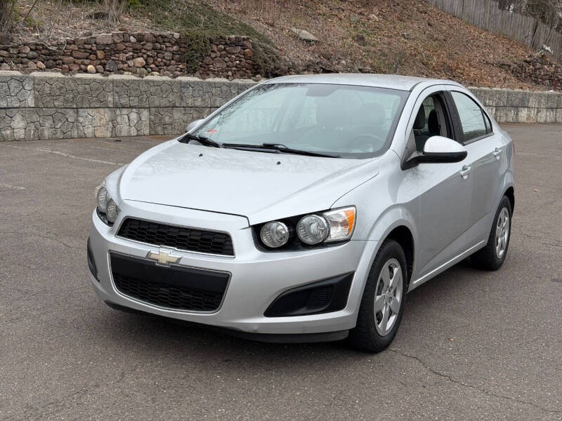 2013 Chevrolet Sonic LS Manual