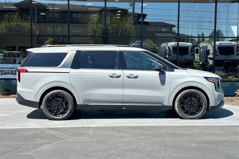 2026 Kia Carnival SX