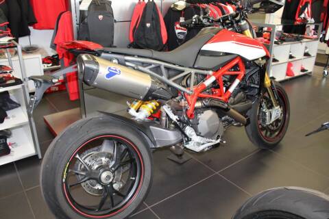 2020 Ducati Hypermotard 950 SP for sale at Peninsula Motor Vehicle Group in Oakville NY