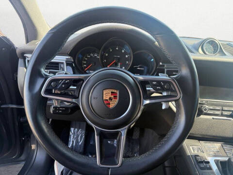 2018 Porsche Macan