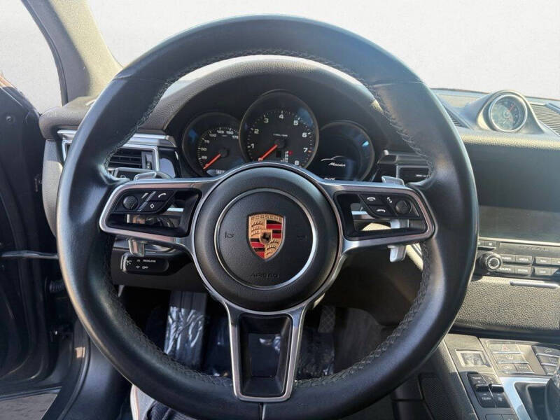 2018 Porsche Macan