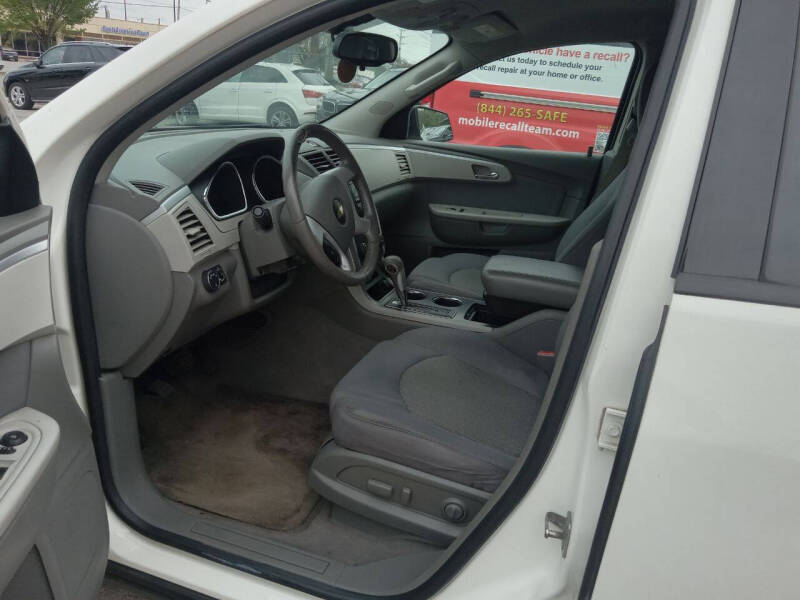 2012 Chevrolet Traverse LS