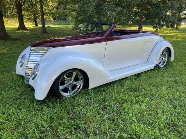1937 Ford ROADSTER 2