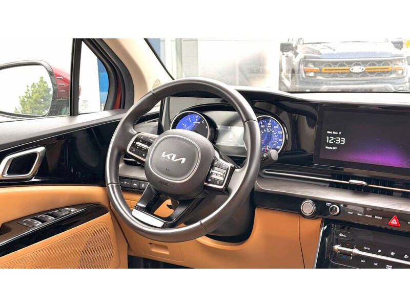 2024 Kia Carnival EX