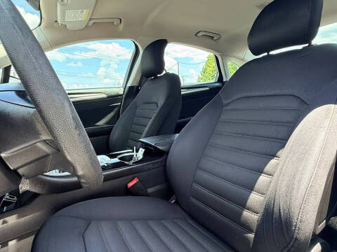 2013 Ford Fusion SE