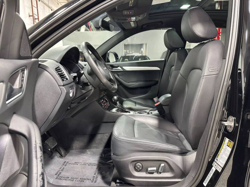 2017 Audi Q3 2.0T quattro Premium