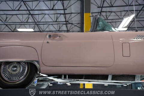1957 Ford Thunderbird