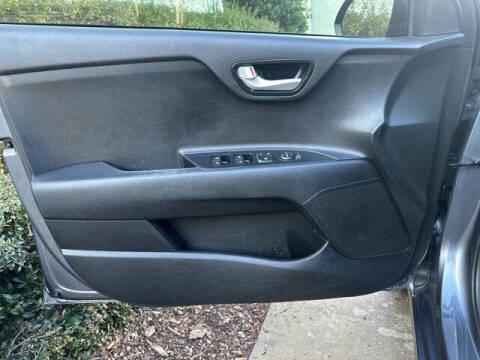 2019 Kia Rio 5-Door S