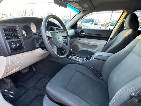 2006 Dodge Magnum SE