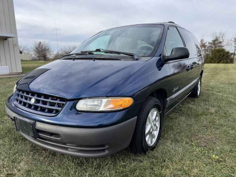 1999 Plymouth Grand Voyager SE