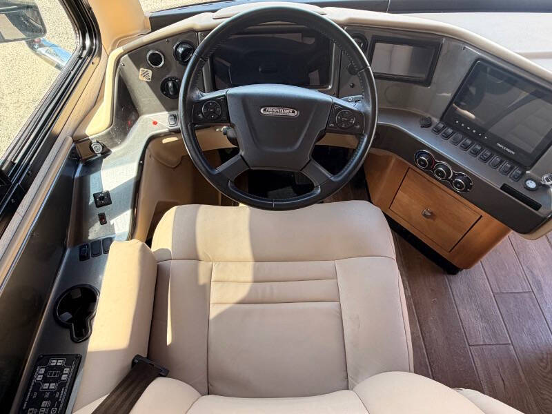 2020 Freightliner XCM Chassis