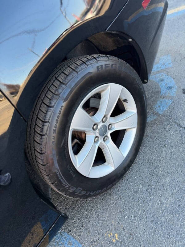 2013 Dodge Charger SE