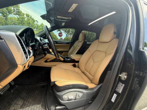2016 Porsche Cayenne S E-Hybrid