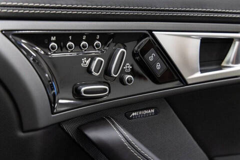 2016 Jaguar F-TYPE R