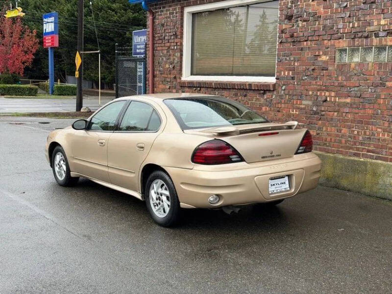 2004 Pontiac Grand Am SE1