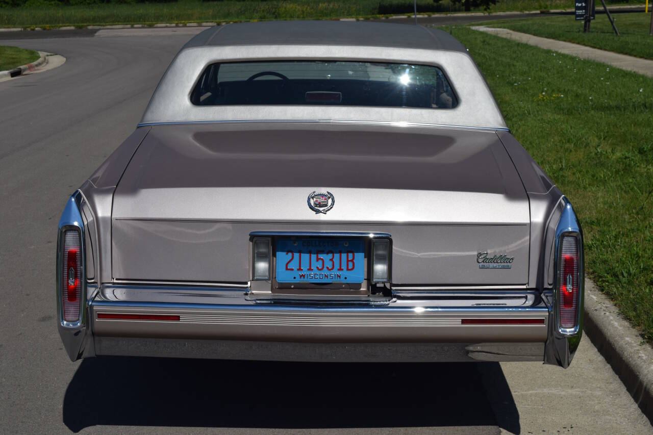 1991 Cadillac Brougham 48