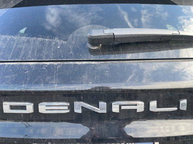 2024 GMC Acadia Denali