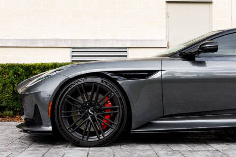 2024 Aston Martin DB12 V8