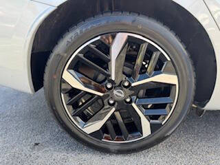 2024 Nissan Versa SR